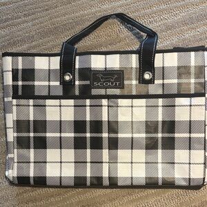 Scout Monochrome Checkered Tote. Pocket tote.